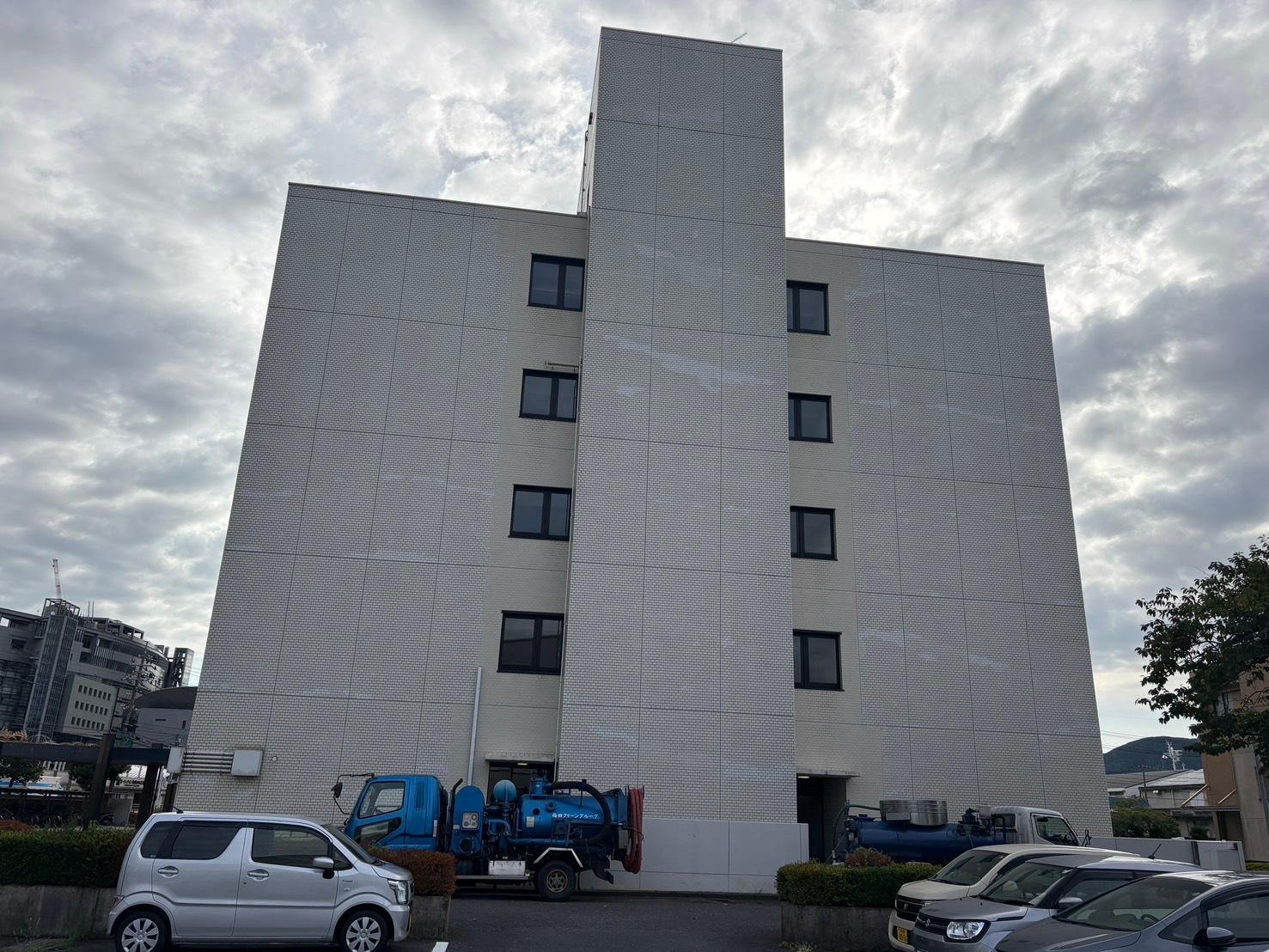 某庁舎の雑排水槽清掃作業 2026年9月